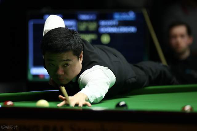 在中路控住 在中路控住